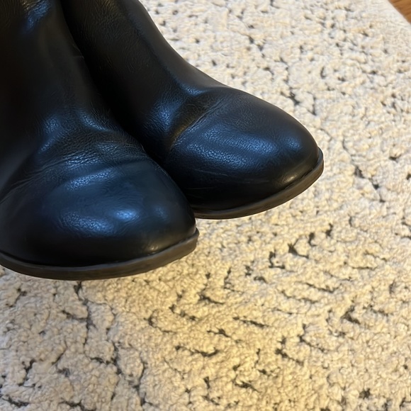 Dr. Scholl’s Black Ankle Booties - Picture 4 of 8